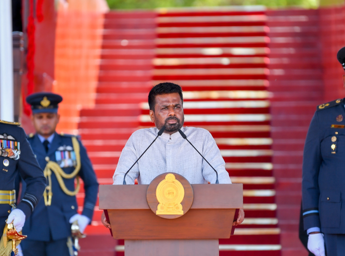 தொழில்முறை பொறுப்பை முறையாக நிறைவேற்றும் ஒரு அரச சேவை நாட்டுக்கு அவசியம்! 